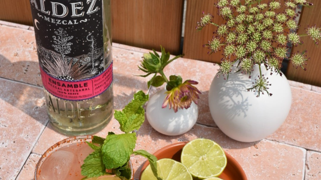 Cocktails made with mezcal, the ancestral Mexican drink